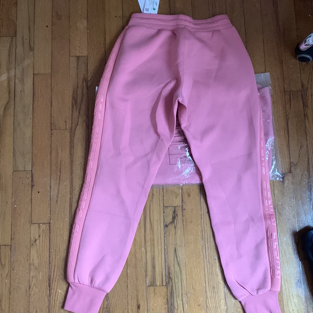 Pink Guess Sweatsuit - Picture 4 of 4